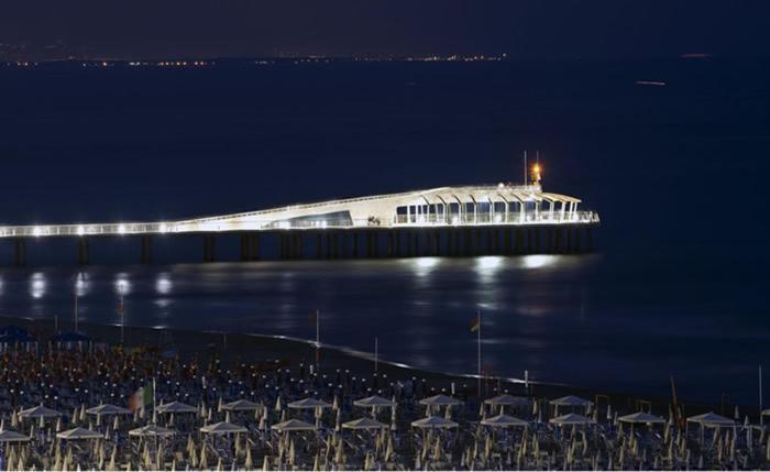 Hotel Regina Lido di Camaiore Exterior photo