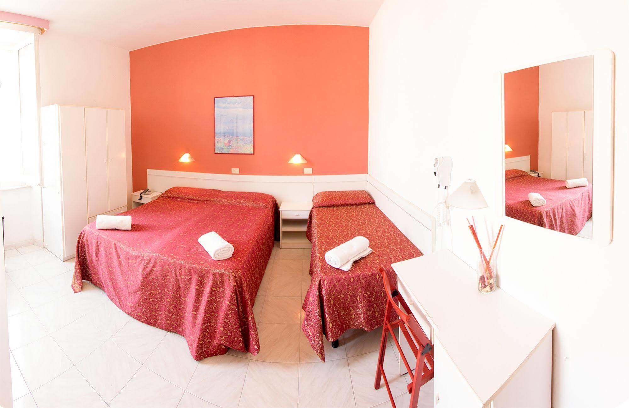 Hotel Regina Lido di Camaiore Exterior photo